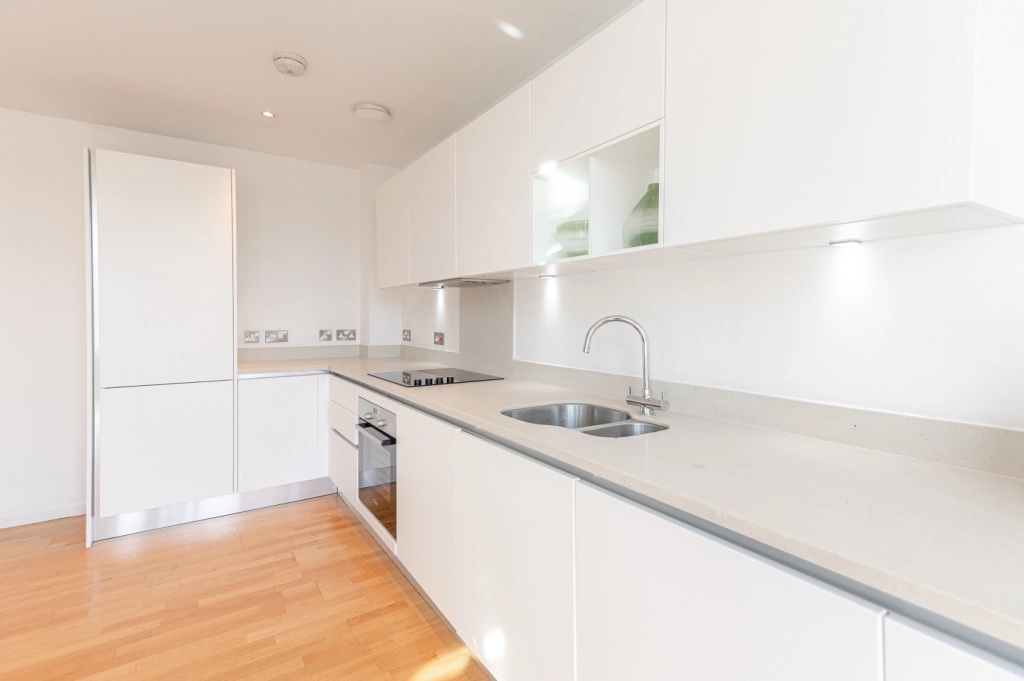1 bedroom apartments/flats for sale in Avonmore Road, West Kensington - W14 view 12