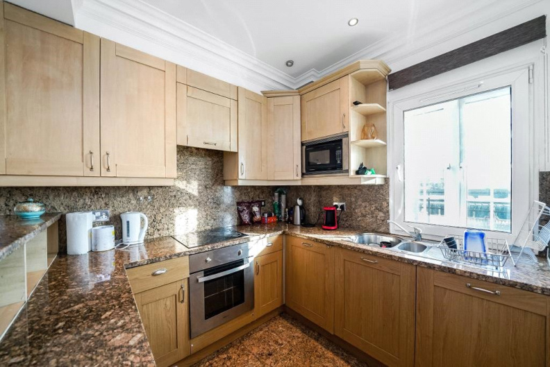 2 bedrooms apartments/flats to sale in Brompton Road, Chelsea-image 3