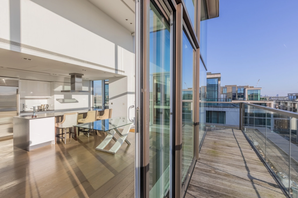 3 bedrooms apartments/flats for sale in Kensington High Street, Kensington - W14 view 13