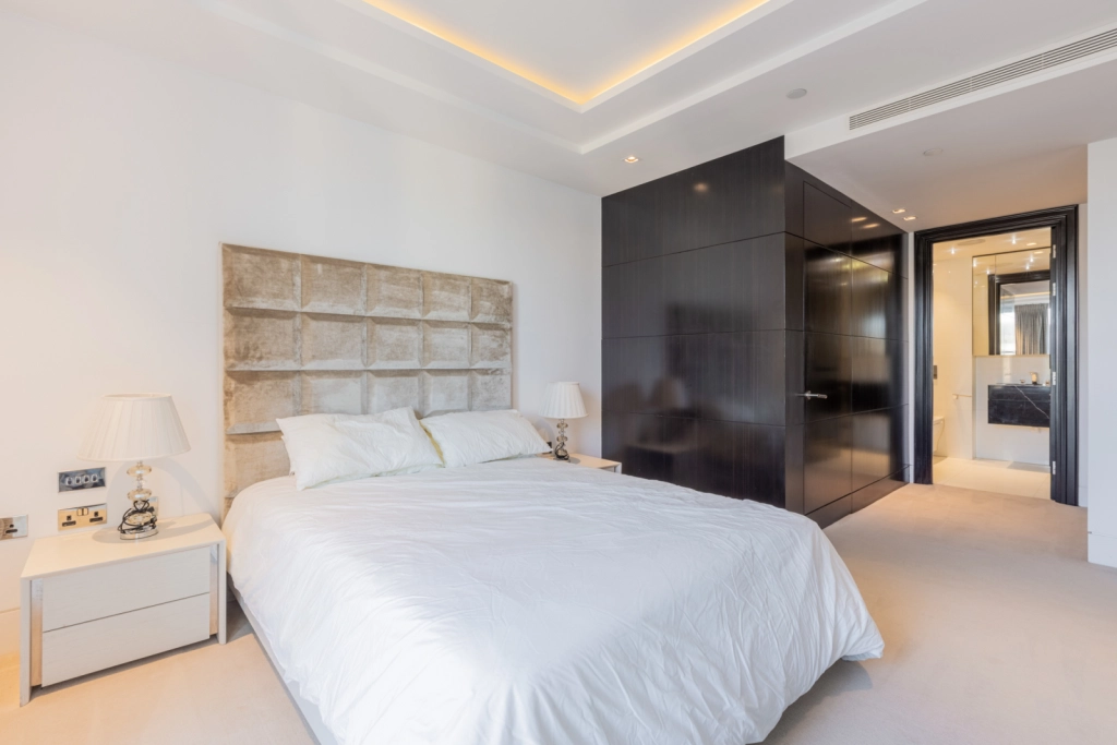 3 bedrooms apartments/flats for sale in Kensington High Street, Kensington - W14 view 18