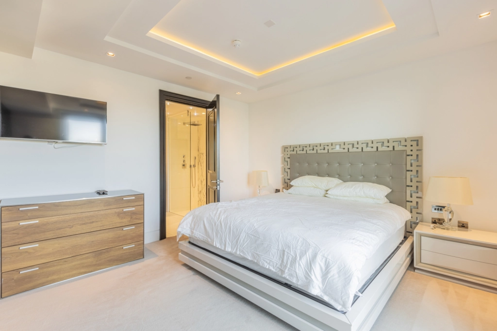3 bedrooms apartments/flats for sale in Kensington High Street, Kensington - W14 view 20