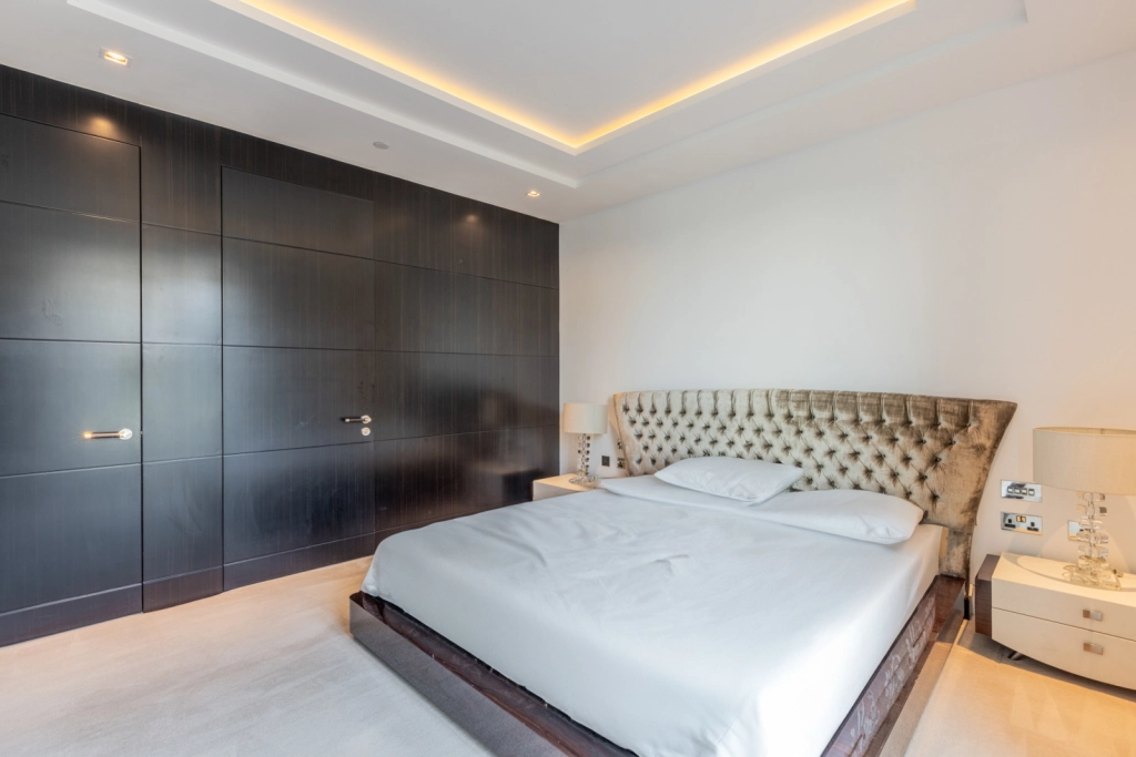 3 bedrooms apartments/flats for sale in Kensington High Street, Kensington - W14 view 19
