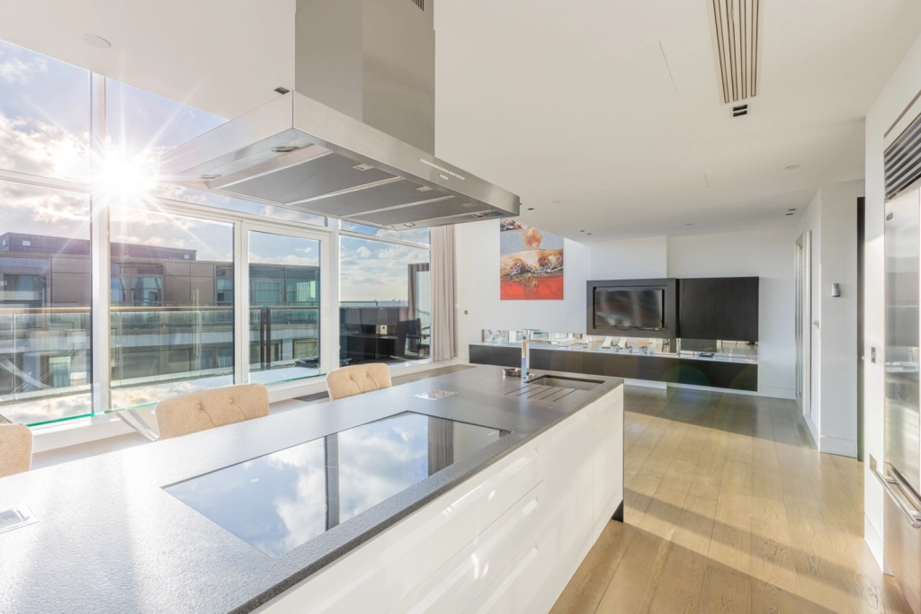 3 bedrooms apartments/flats for sale in Kensington High Street, Kensington - W14 view 15
