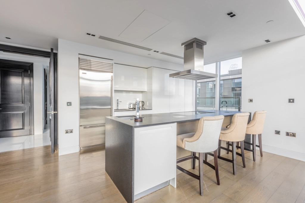 3 bedrooms apartments/flats for sale in Kensington High Street, Kensington - W14 view 4