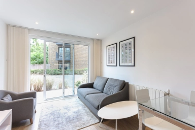 Ashton Reach, Rotherhithe - SE16 view 2