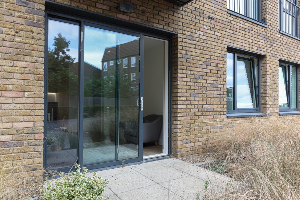 1 bedroom apartments/flats for sale in Ashton Reach, Rotherhithe - SE16 view 8