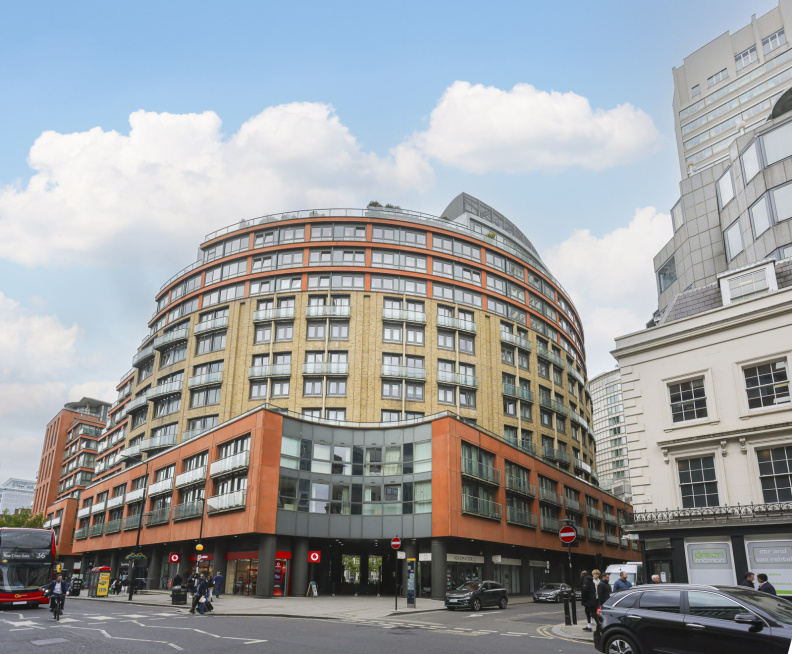 1 bedroom apartments/flats to sale in Praed Street, Marylebone-image 1