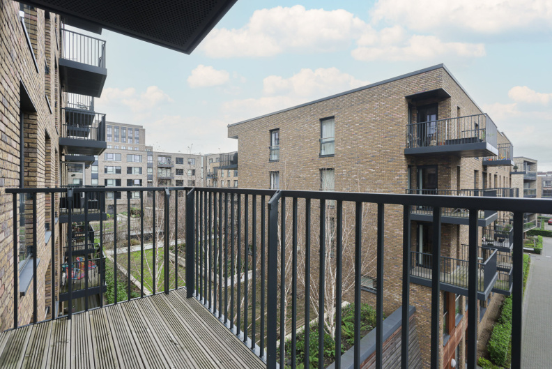 2 bedrooms apartments/flats to sale in Plough Way, Rotherhithe-image 2