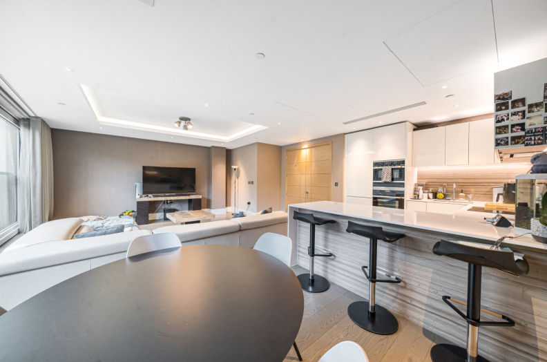 2 bedrooms apartments/flats to sale in Radnor Terrace, Kensington-image 12