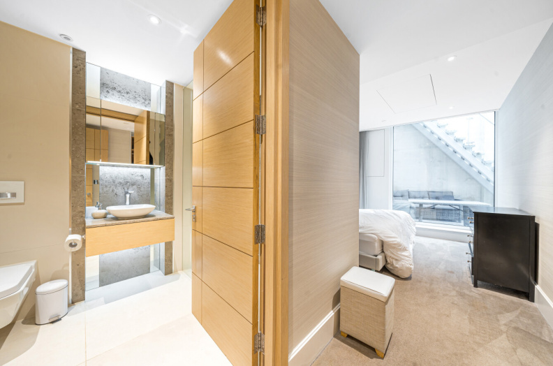 2 bedrooms apartments/flats to sale in Radnor Terrace, Kensington-image 6