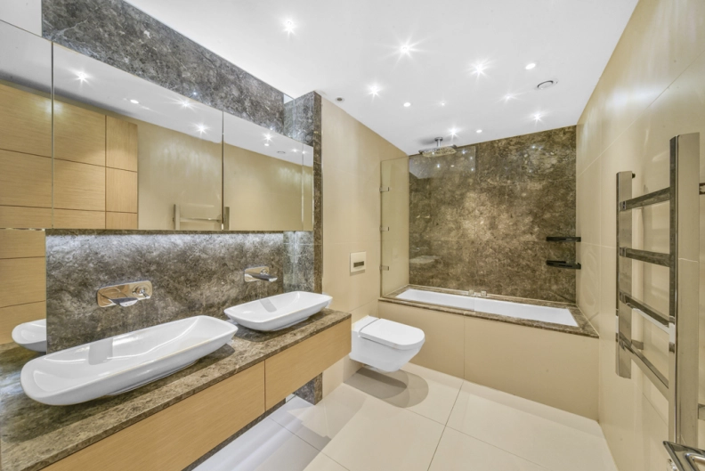 2 bedrooms apartments/flats to sale in Radnor Terrace, Kensington-image 5