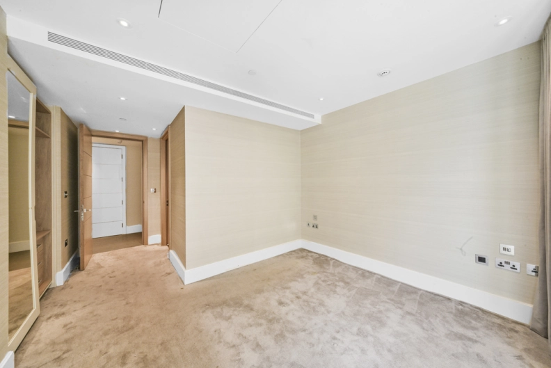 2 bedrooms apartments/flats to sale in Radnor Terrace, Kensington-image 10