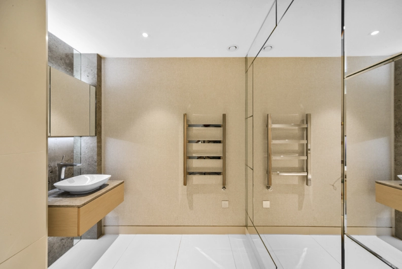2 bedrooms apartments/flats to sale in Radnor Terrace, Kensington-image 12