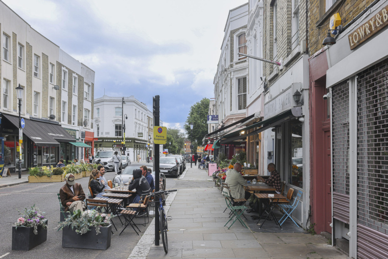 2 bedrooms apartments/flats to sale in Portobello Road, Notting Hill-image 10