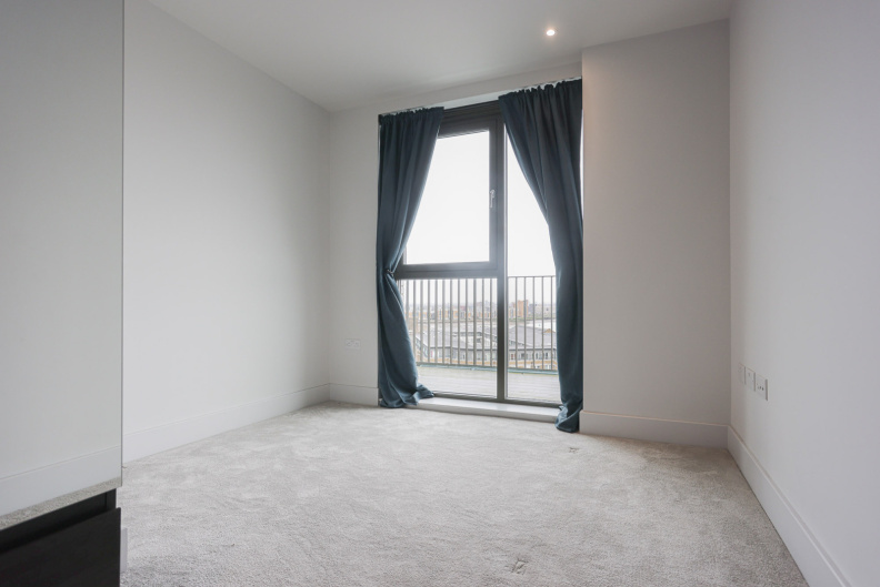 3 bedrooms apartments/flats to sale in Windsor Square, Woolwich-image 17