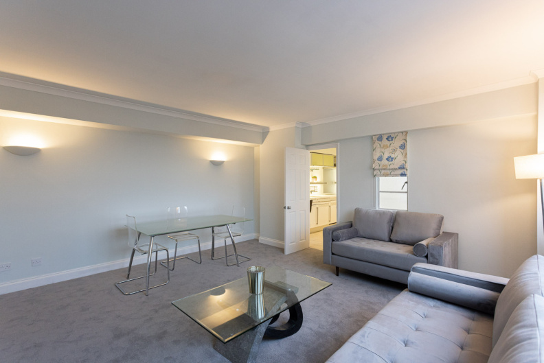 2 bedrooms apartments/flats for sale in Sloane Avenue, Chelsea - SW3 view 5