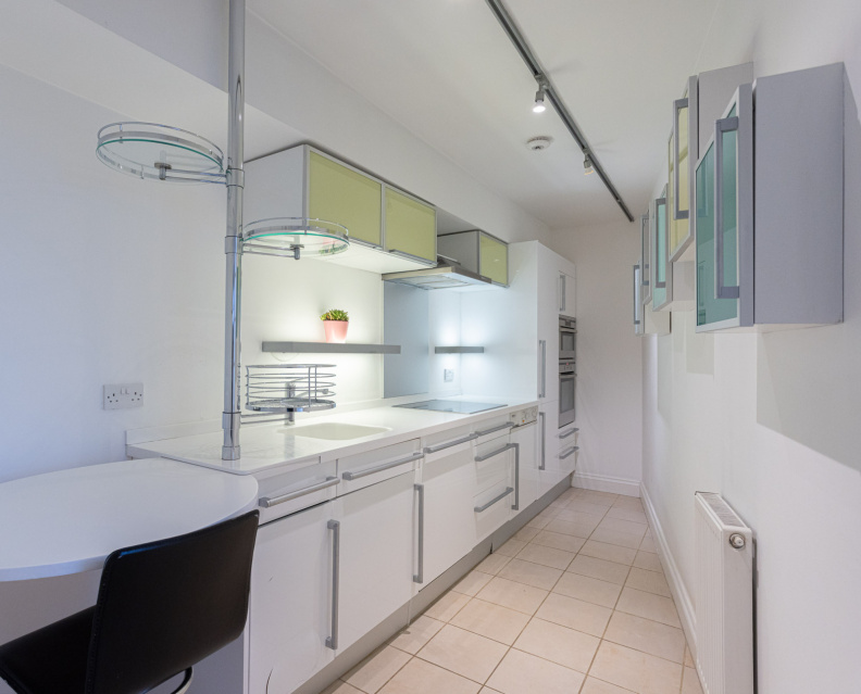 2 bedrooms apartments/flats for sale in Sloane Avenue, Chelsea - SW3 view 3