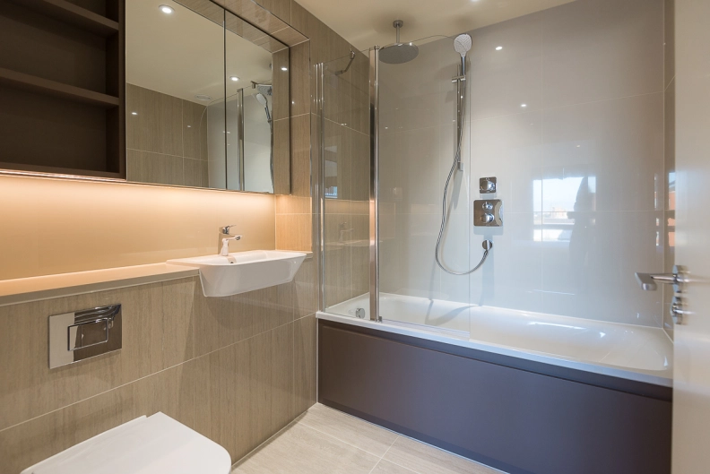 3 bedrooms apartments/flats for sale in Thunderer Walk, Woolwich - SE18 view 6