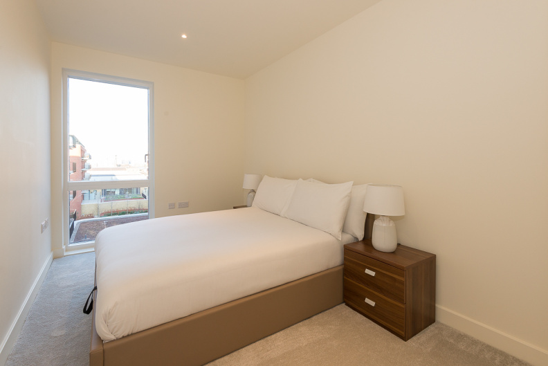 3 bedrooms apartments/flats to sale in Thunderer Walk, Woolwich-image 5