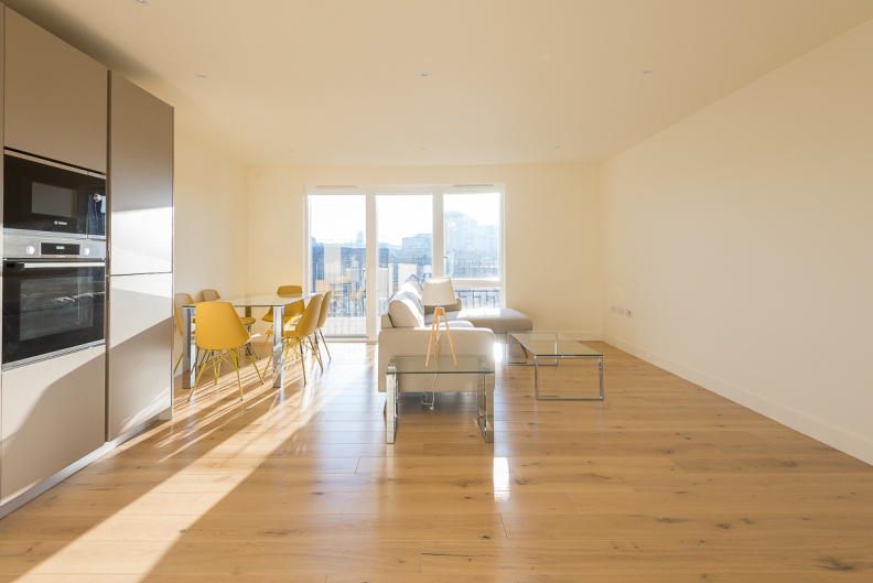 3 bedrooms apartments/flats to sale in Thunderer Walk, Woolwich-image 7