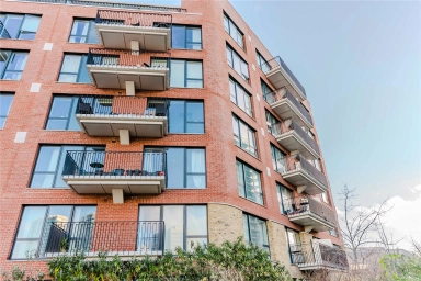 Thunderer Walk, Woolwich - SE18 view 14