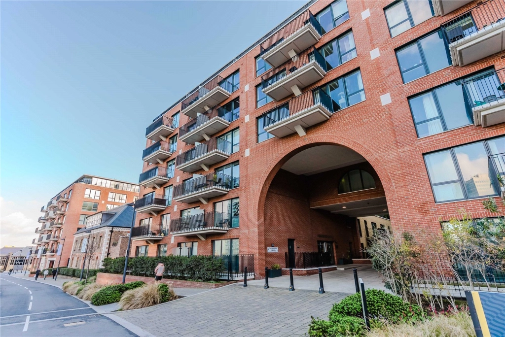 3 bedrooms apartments/flats for sale in Thunderer Walk, Woolwich - SE18 view 14