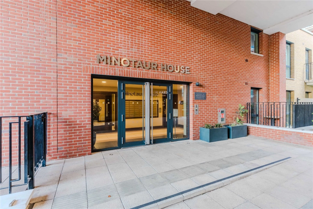 3 bedrooms apartments/flats for sale in Thunderer Walk, Woolwich - SE18 view 10