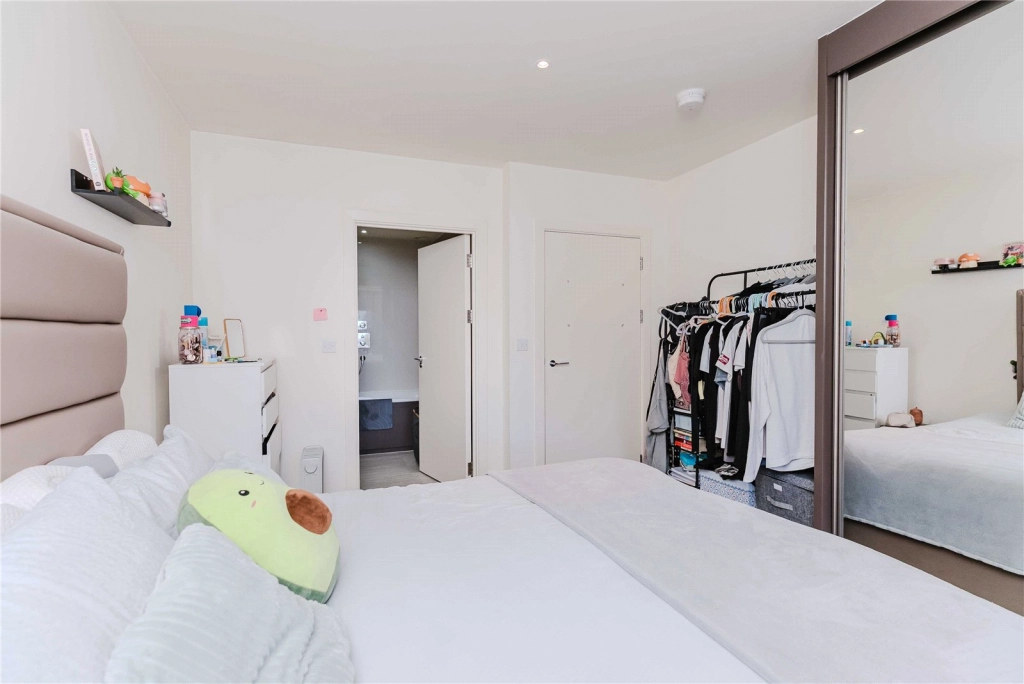 3 bedrooms apartments/flats for sale in Thunderer Walk, Woolwich - SE18 view 17