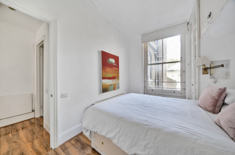 2 bedrooms apartments/flats for sale in Old Brompton Road, Earl's Court - SW5 view 12