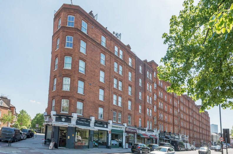 1 bedroom apartments/flats to sale in South Lambeth Road, Nine Elms-image 1