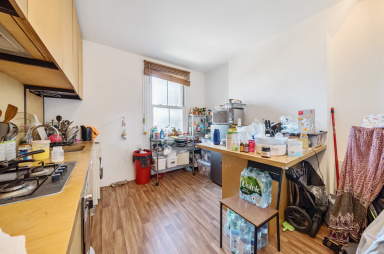 South Lambeth Road, Nine Elms - SW8 view 7