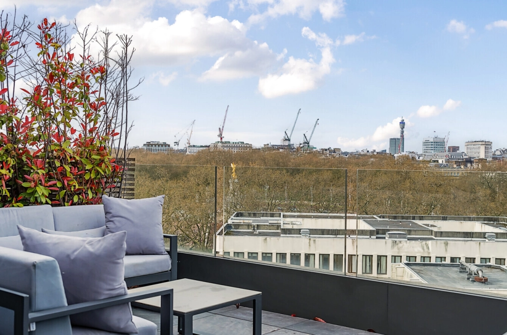 3 bedrooms apartments/flats for sale in Buckingham Gate, Westminster - SW1E view 12