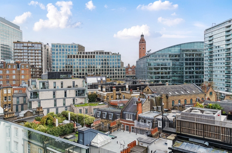 3 bedrooms apartments/flats for sale in Buckingham Gate, Westminster - SW1E view 13