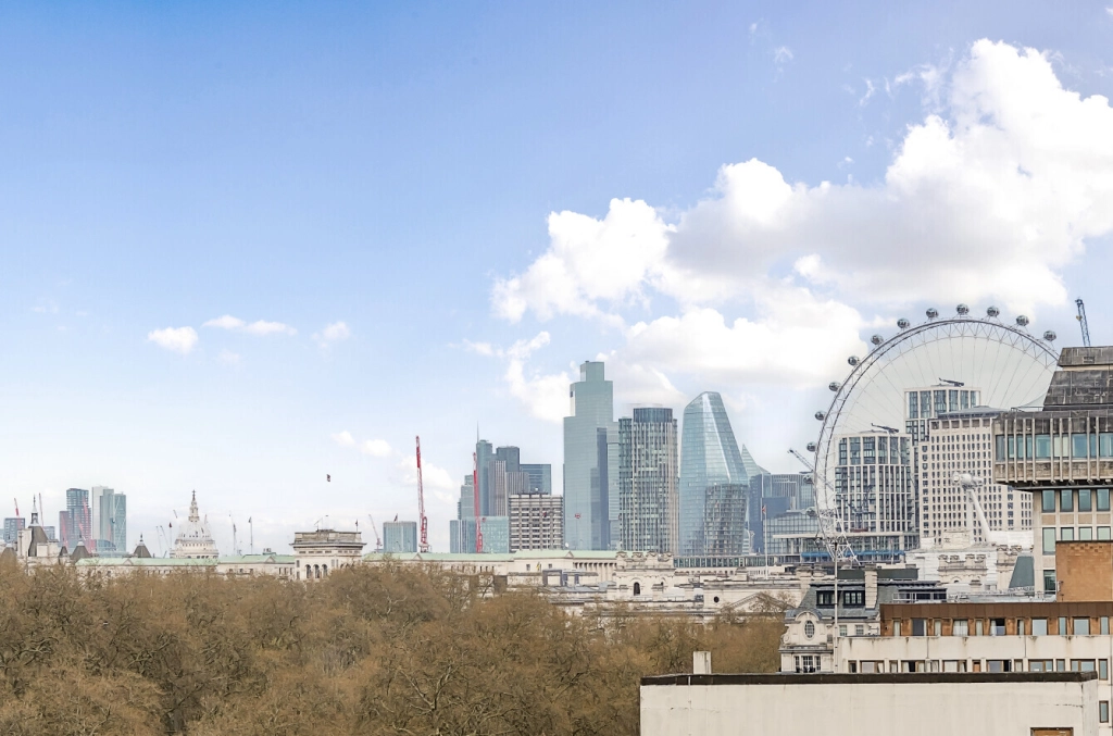 3 bedrooms apartments/flats for sale in Buckingham Gate, Westminster - SW1E view 9