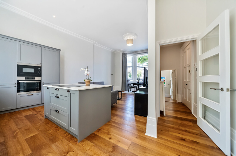 2 bedrooms apartments/flats to sale in Challoner Crescent, West Kensington-image 13