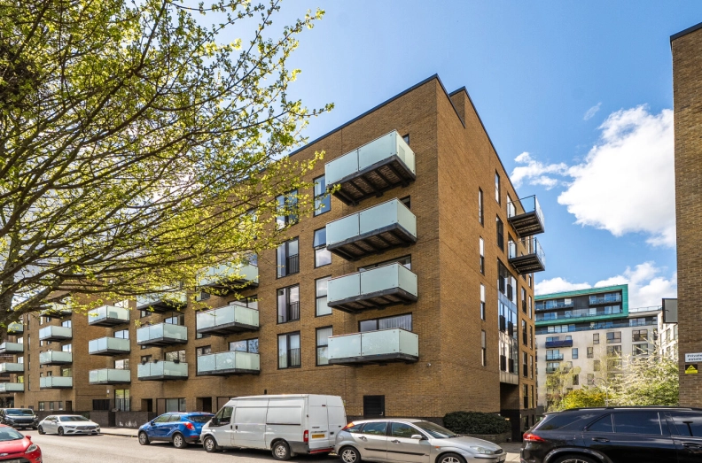 1 bedroom apartments/flats to sale in Conington Road, Lewisham-image 5