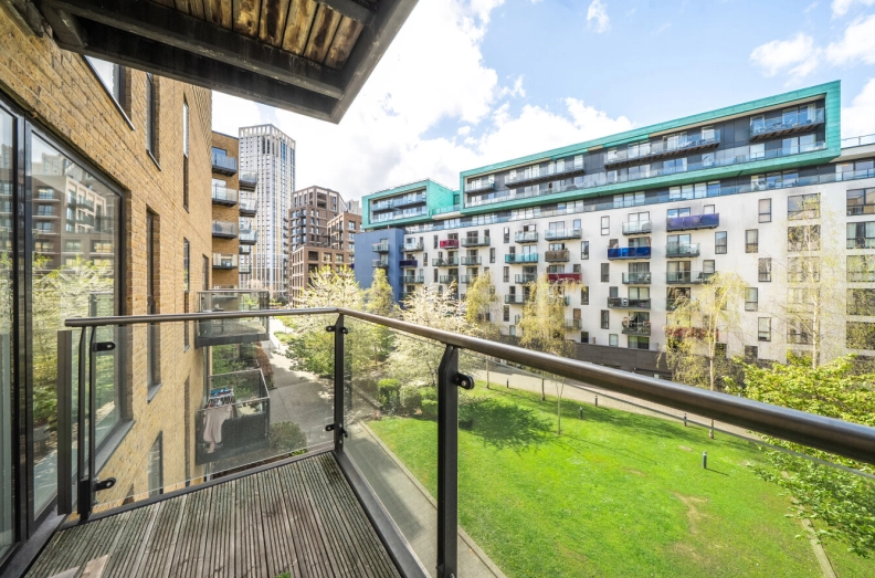 1 bedroom apartments/flats to sale in Conington Road, Lewisham-image 3