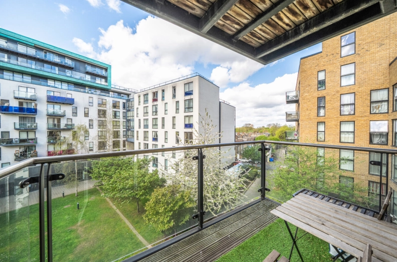 1 bedroom apartments/flats to sale in Conington Road, Lewisham-image 10