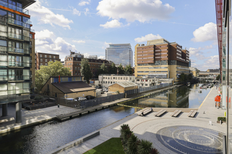 2 bedrooms apartments/flats for sale in Merchant Square, Paddington - W2 view 7