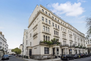 Kensington Gardens Square, Kensington W2 image 1