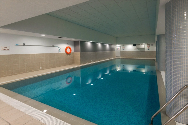 Studio apartments/flats to sale in Kensington Gardens Square, Kensington-image 13