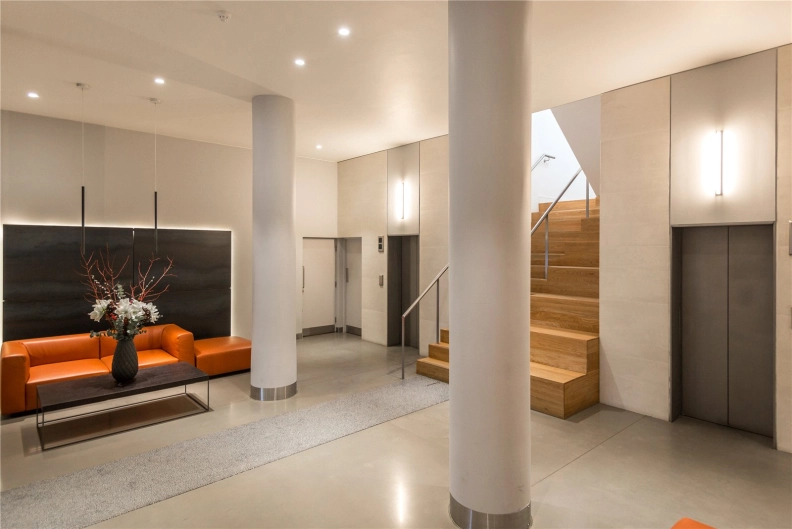 Studio apartments/flats to sale in Kensington Gardens Square, Kensington-image 12