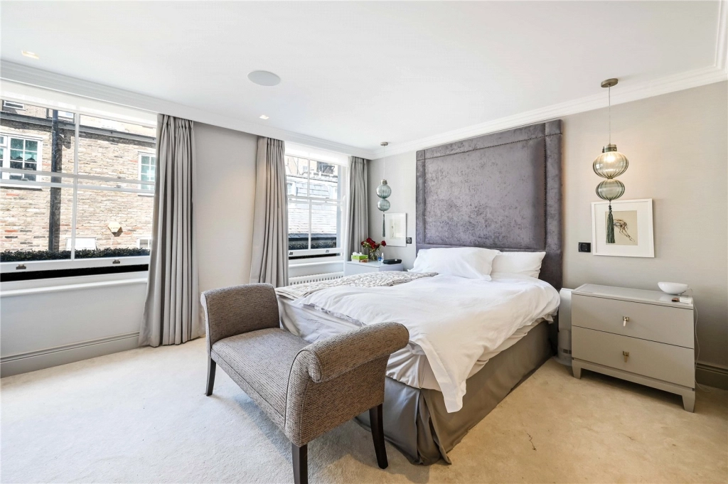 3 bedrooms apartments/flats for sale in Queen's Gate Place, Kensington - SW7 view 7
