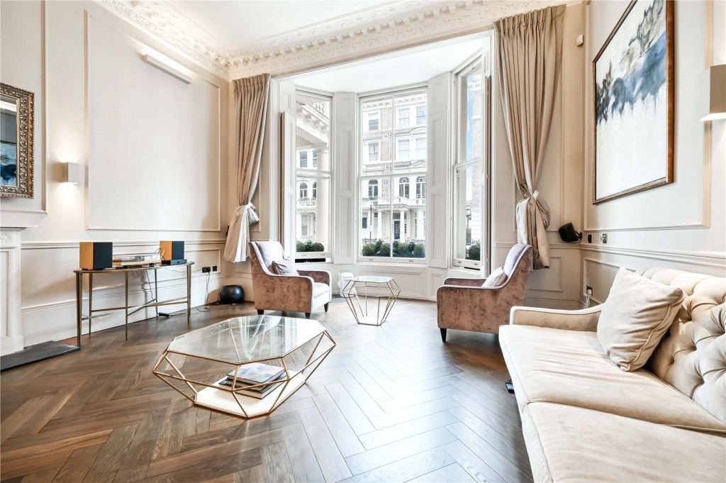 3 bedrooms apartments/flats for sale in Queen's Gate Place, Kensington - SW7 view 13