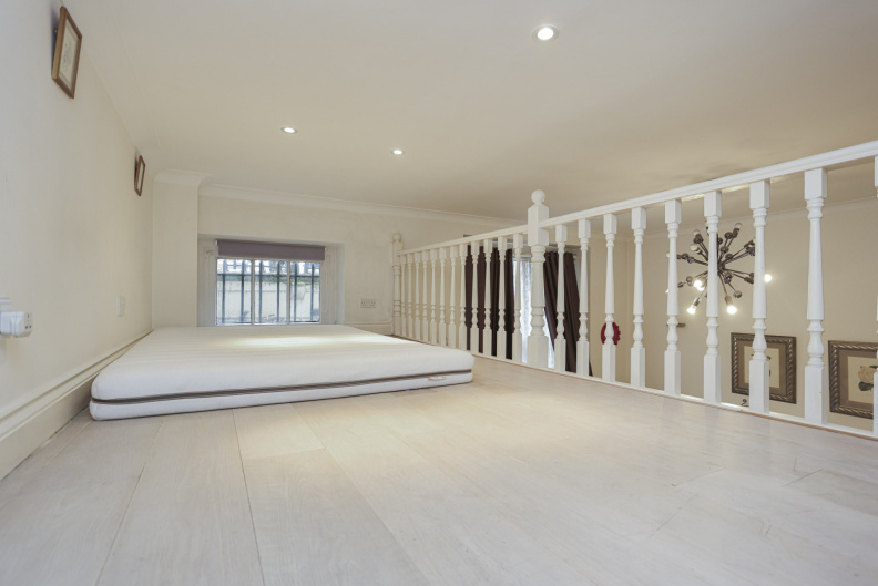 Studio apartments/flats for sale in Queen's Gate, South Kensington - SW7 view 9