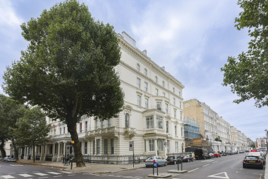 Queen's Gate, South Kensington - SW7 view 1