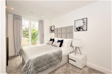 Sinclair Road, Kensington - W14 view 11