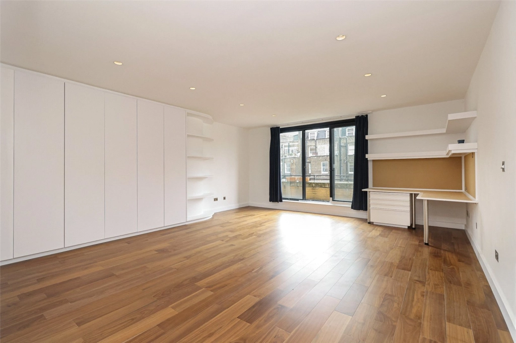 Studio apartments/flats for sale in Cromwell Road, Kensington - SW7 view 2