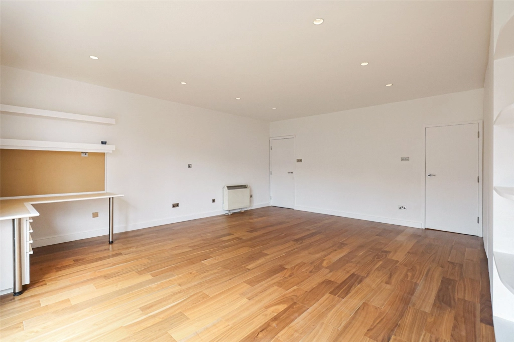 Studio apartments/flats for sale in Cromwell Road, Kensington - SW7 view 5