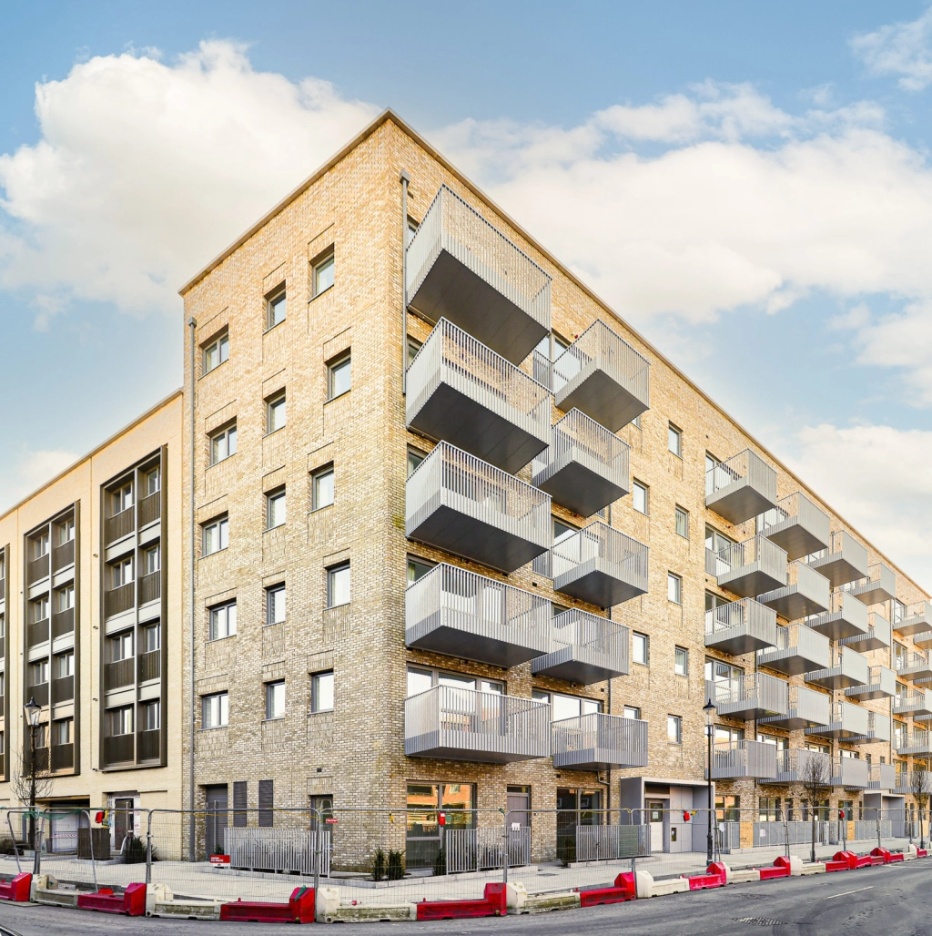 1 bedroom apartments/flats for sale in Portobello Rd, Notting Hill - W10 view 3